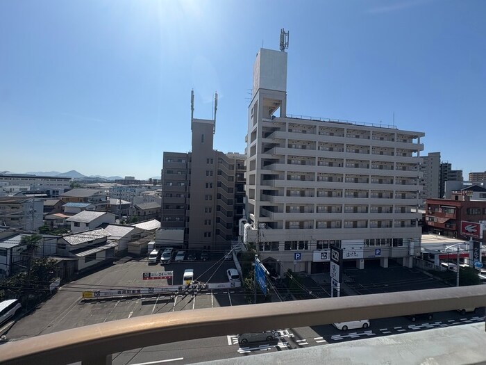 物件内観写真15　(室内からの展望)