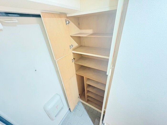 物件内観写真19　(室内からの展望)