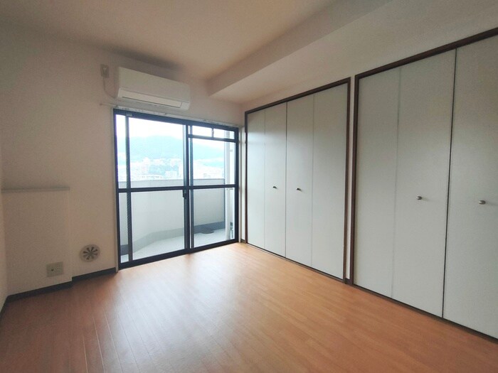 物件内観写真16　(居室)