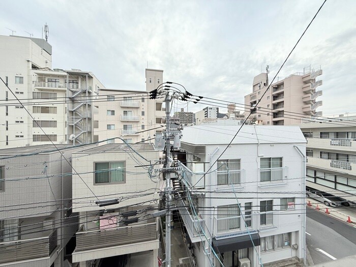 物件内観写真15　(室内からの展望)