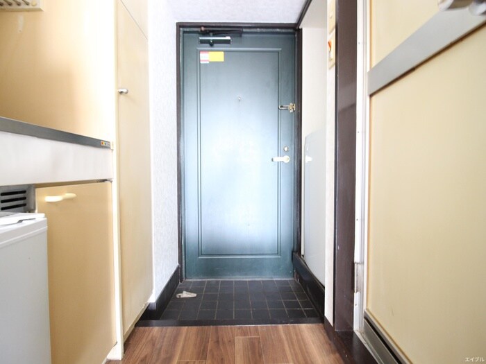 物件内観写真17　(玄関)