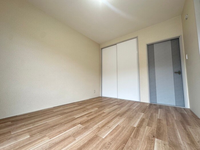 物件内観写真13　(収納)