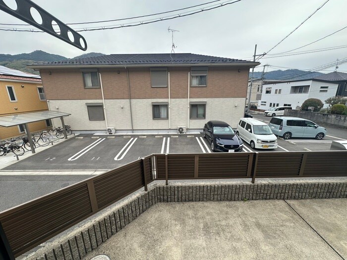 物件内観写真15　(室内からの展望)