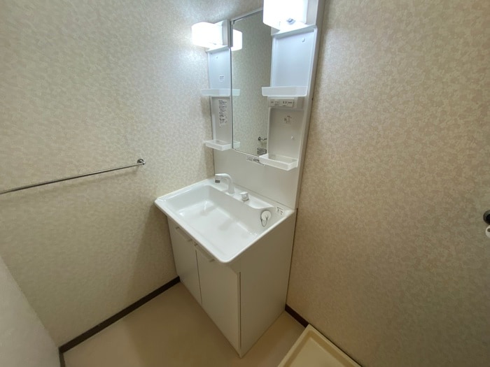 物件内観写真11　(洗面)