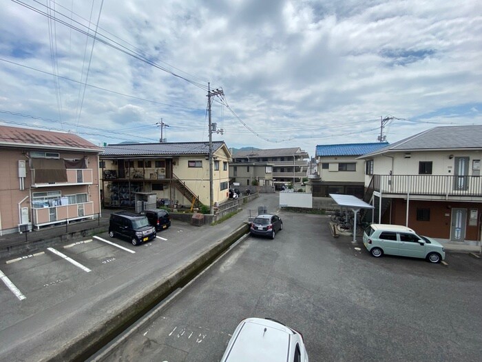 物件内観写真14　(室内からの展望)