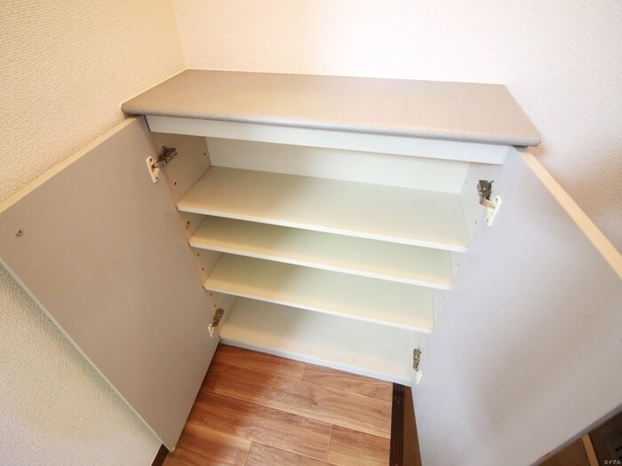 物件内観写真18　(靴箱)