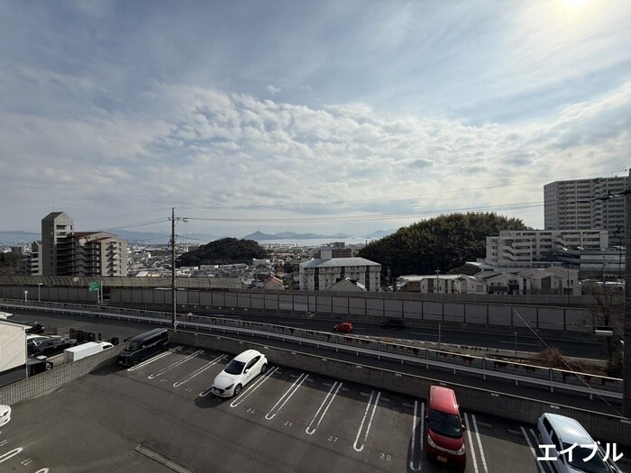 物件内観写真22　(室内からの展望)