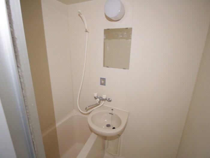 物件内観写真11　(洗面)