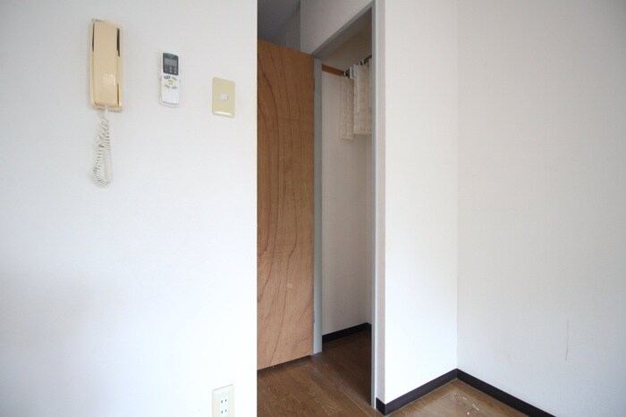 物件内観写真12　(収納)