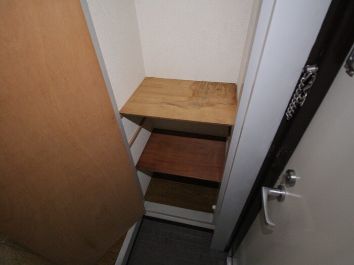 物件内観写真13　(靴箱)