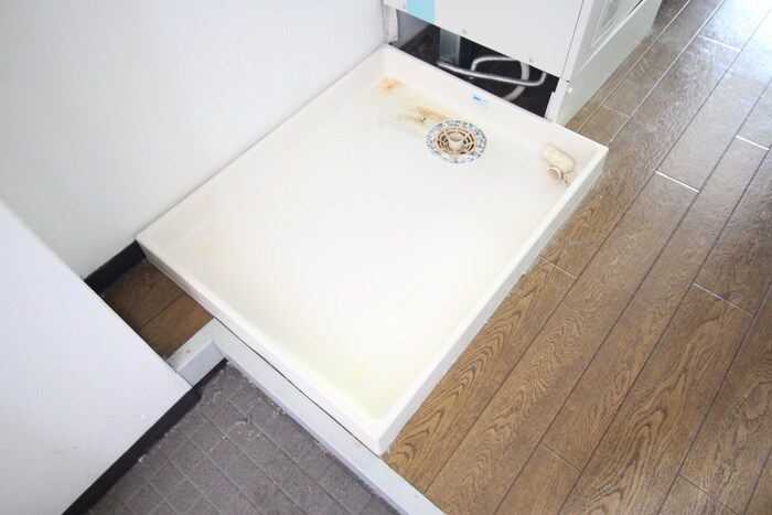 物件内観写真16　(洗濯機置場)