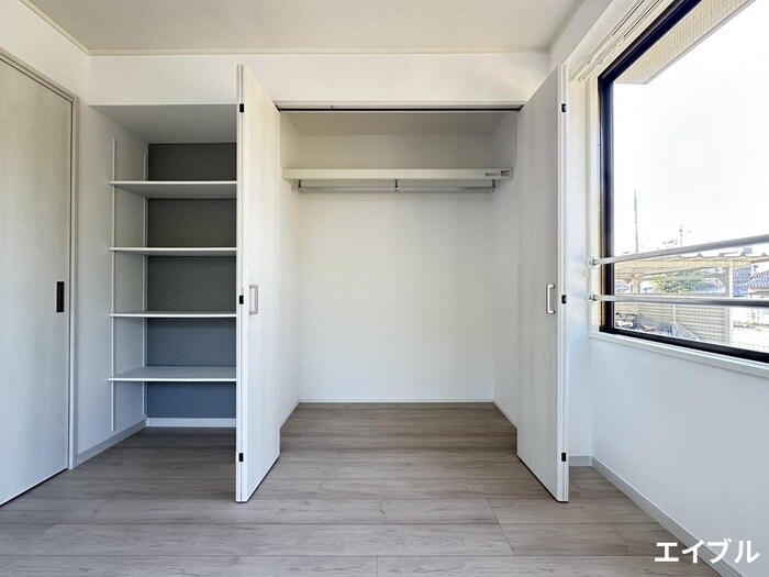 物件内観写真10　(収納)
