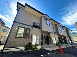 ミレニアム風外観写真