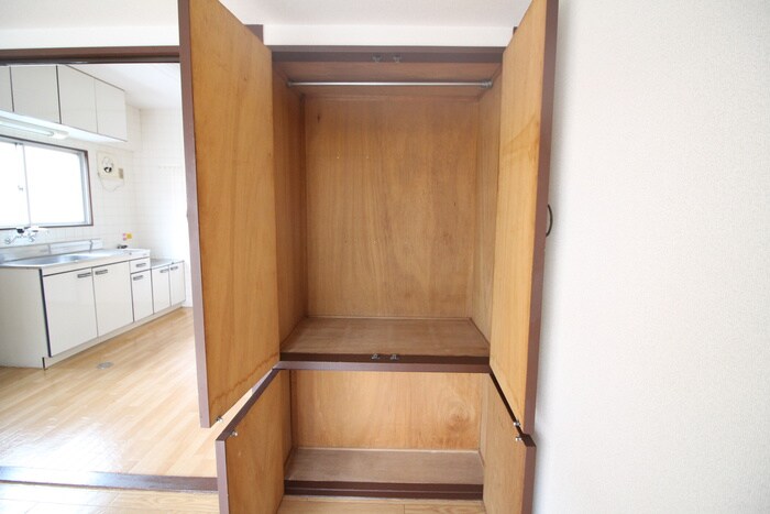 物件内観写真9　(収納)