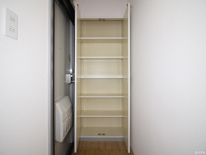 物件内観写真18　(靴箱)