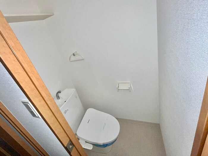 物件内観写真14　(トイレ)