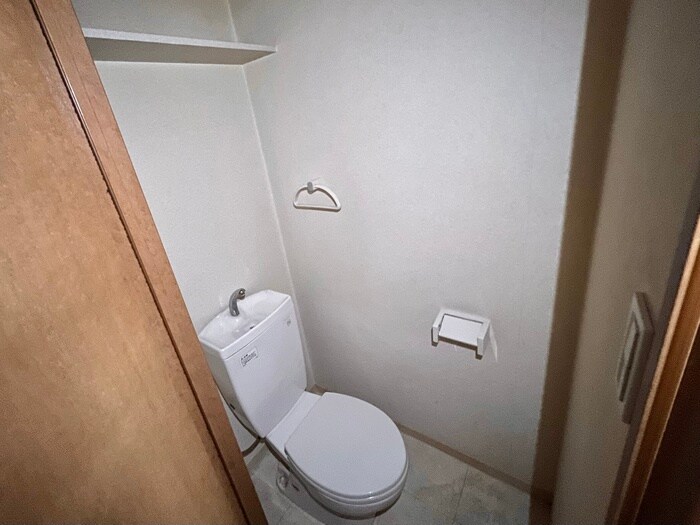 物件内観写真14　(トイレ)