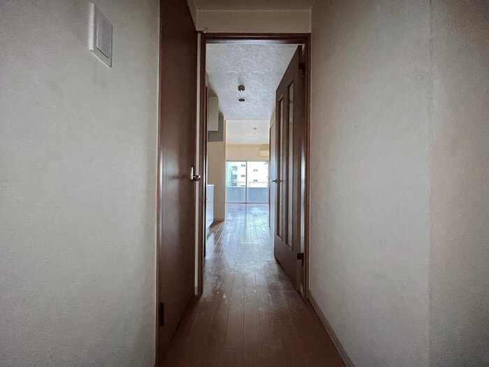物件内観写真18　(廊下)
