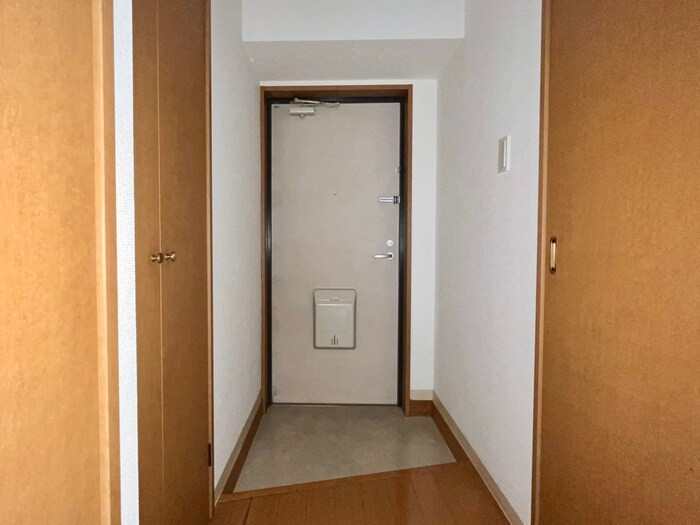 物件内観写真19　(玄関)