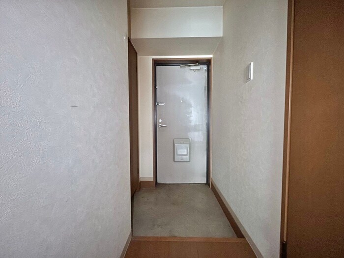 物件内観写真19　(玄関)