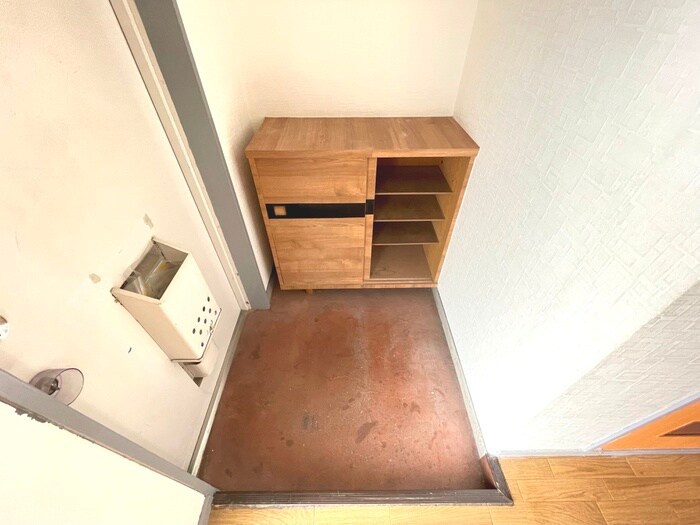 物件内観写真14　(玄関)