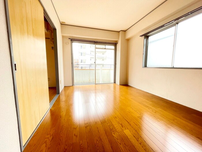 物件内観写真17　(居室)