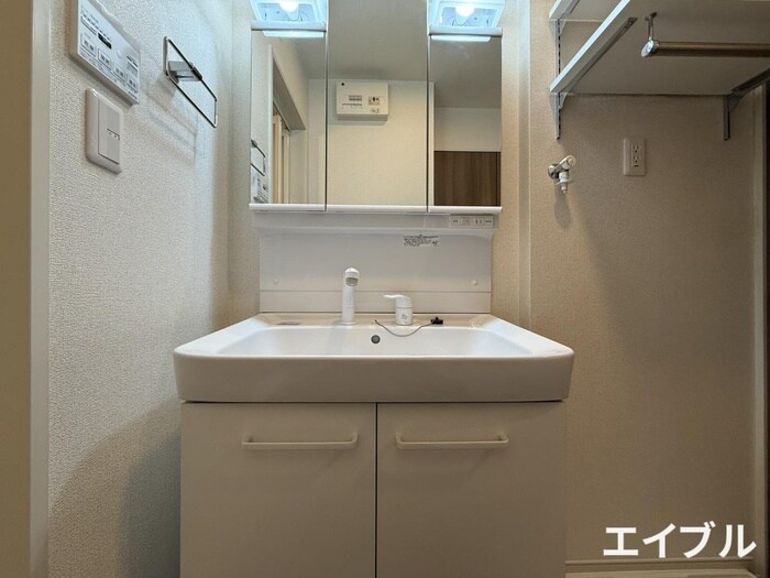 物件内観写真7　(洗面)