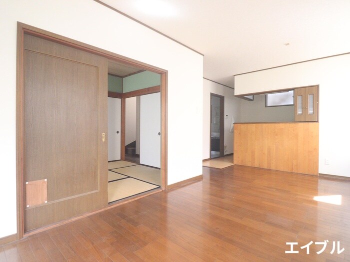 物件内観写真13　(居室)