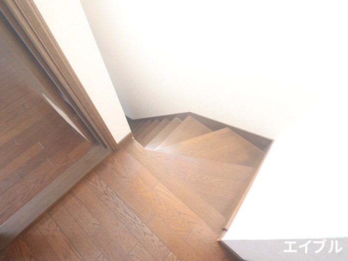 物件内観写真17　(廊下)