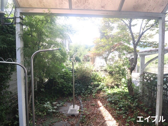 物件内観写真22　(室内からの展望)