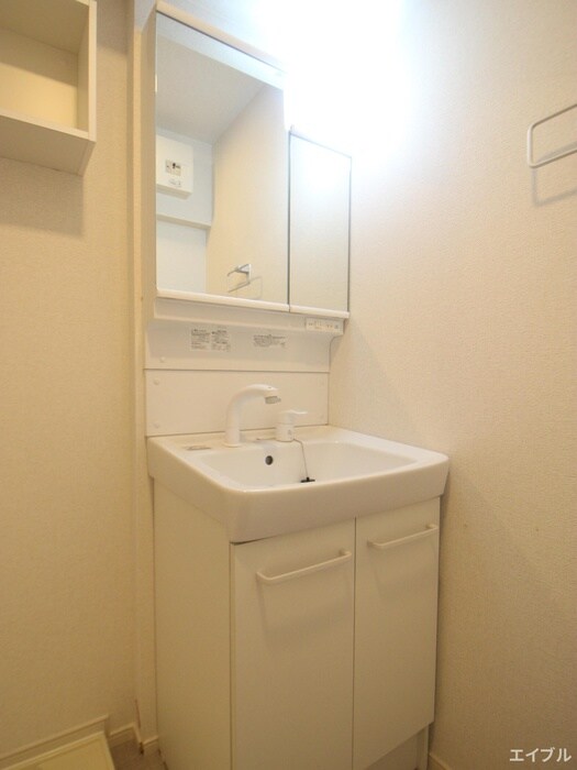 物件内観写真11　(洗面)