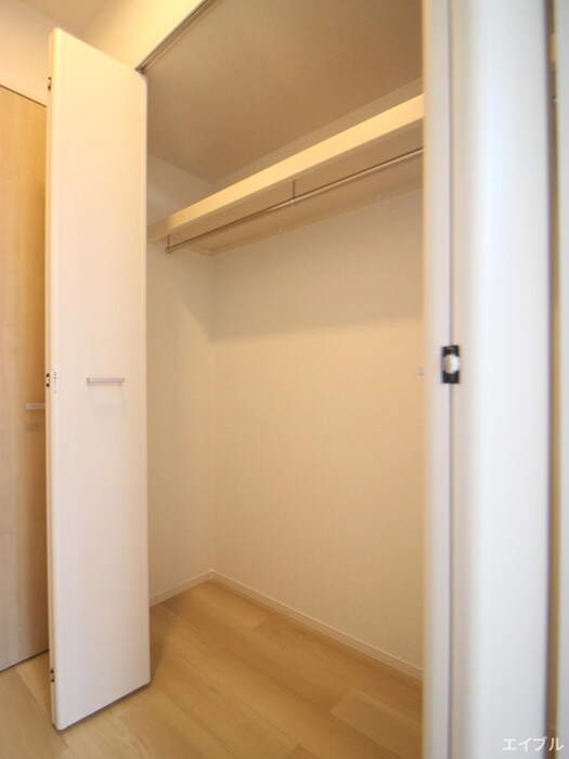 物件内観写真12　(収納)