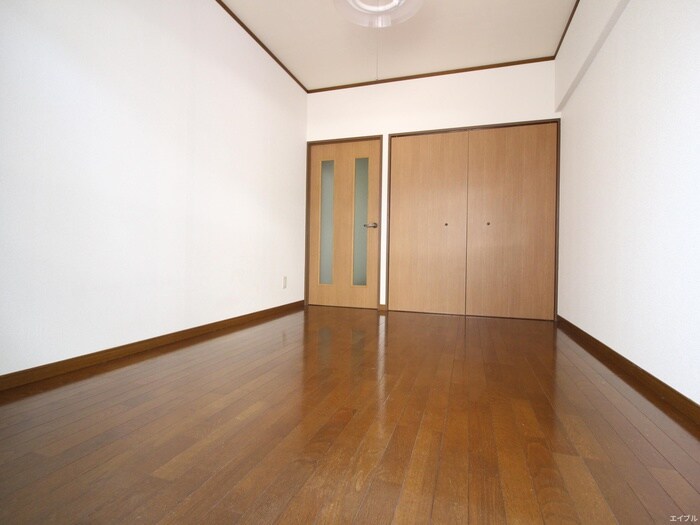 物件内観写真19　(居室)