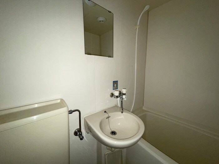 物件内観写真11　(洗面)