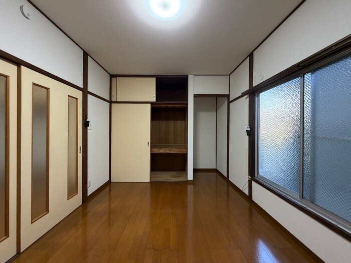 物件内観写真3　(居室)
