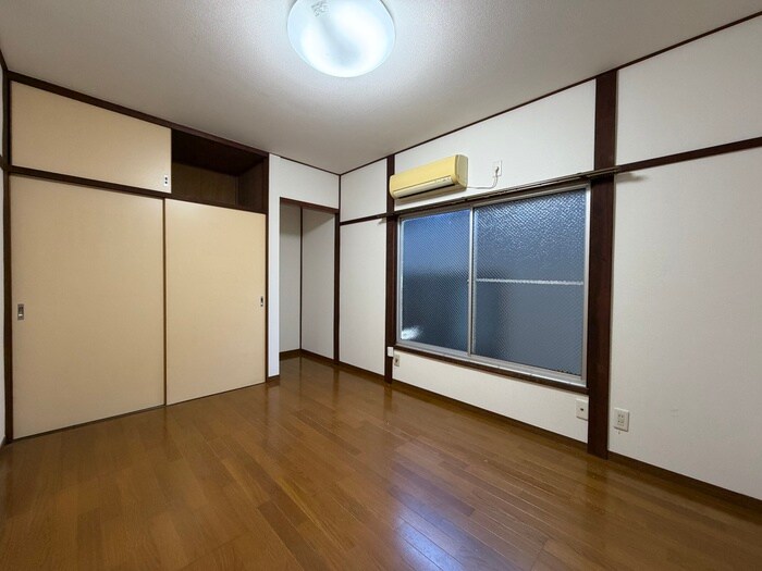 物件内観写真3　(居室)