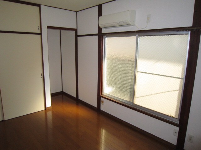 物件内観写真4　(居室)