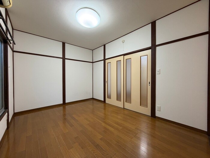 物件内観写真4　(居室)