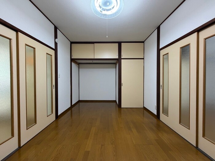 物件内観写真5　(居室)