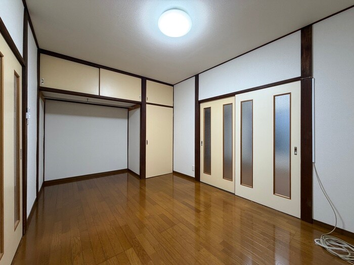 物件内観写真6　(居室)