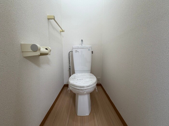 物件内観写真13　(トイレ)