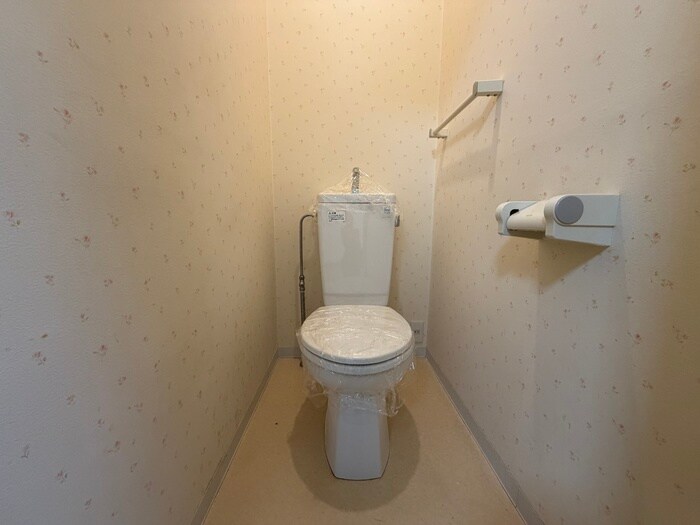 物件内観写真13　(トイレ)