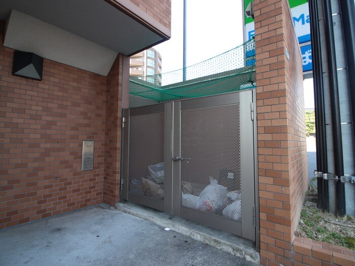 物件外観写真3　(建物設備)