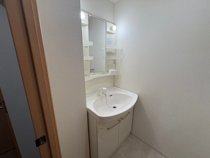 物件内観写真10　(洗面)