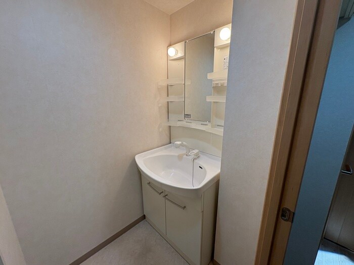 物件内観写真10　(洗面)