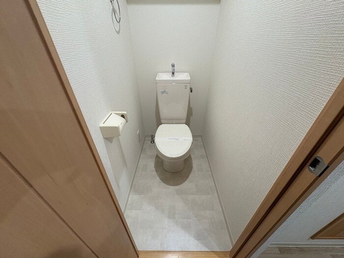 物件内観写真11　(トイレ)