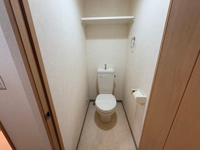物件内観写真11　(トイレ)