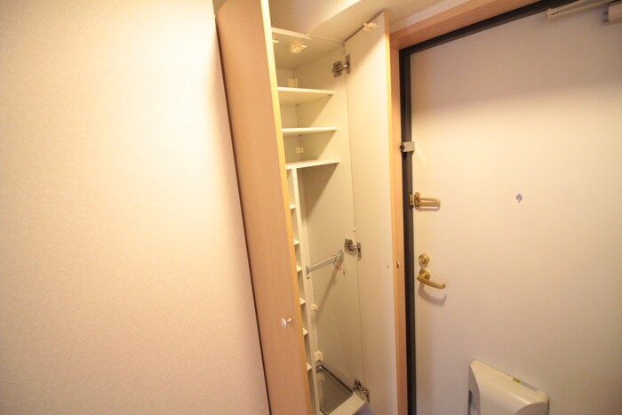 物件内観写真18　(靴箱)