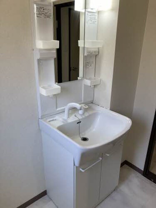 物件内観写真7　(洗面)