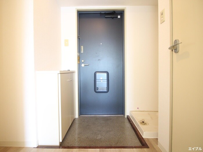 物件内観写真14　(玄関)